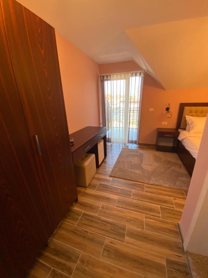 Hotel Kolonja'S Debar Eksteriør billede