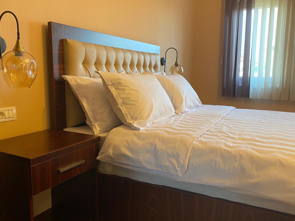 Hotel Kolonja'S Debar Eksteriør billede