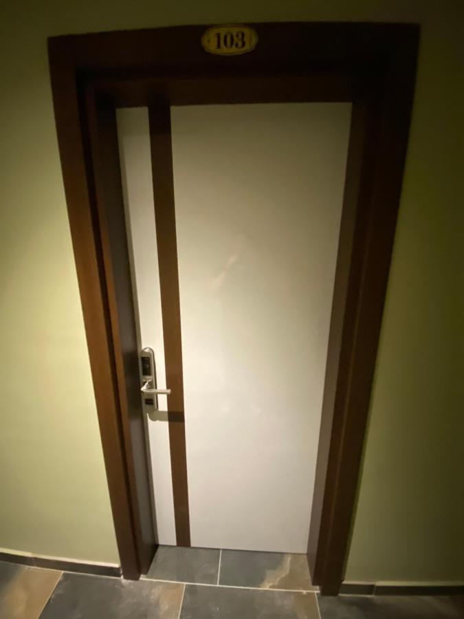 Hotel Kolonja'S Debar Eksteriør billede